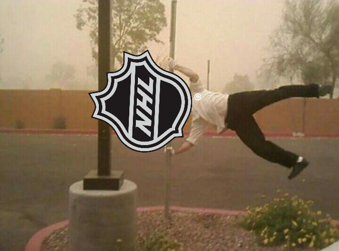 Wiatr bramkarskich zmian w NHL. Przewiało tak, że boli cała szyja