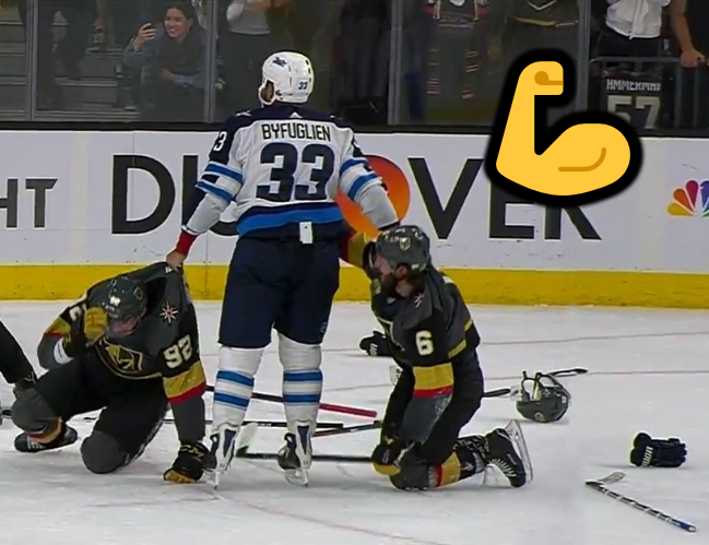 Miał dosyć bycia Herkulesem. Dlaczego na emeryturę przeszedł Dustin Byfuglien?