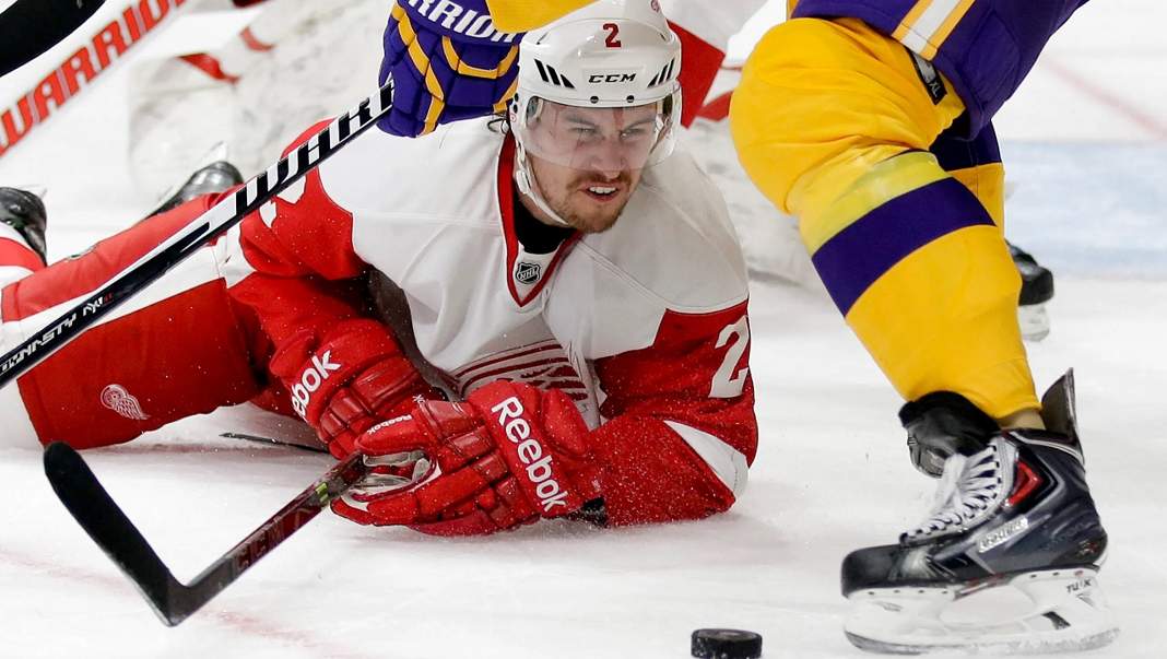 Żeby zostać w NHL zmienił pozycję. Z obrońcy na napastnika
