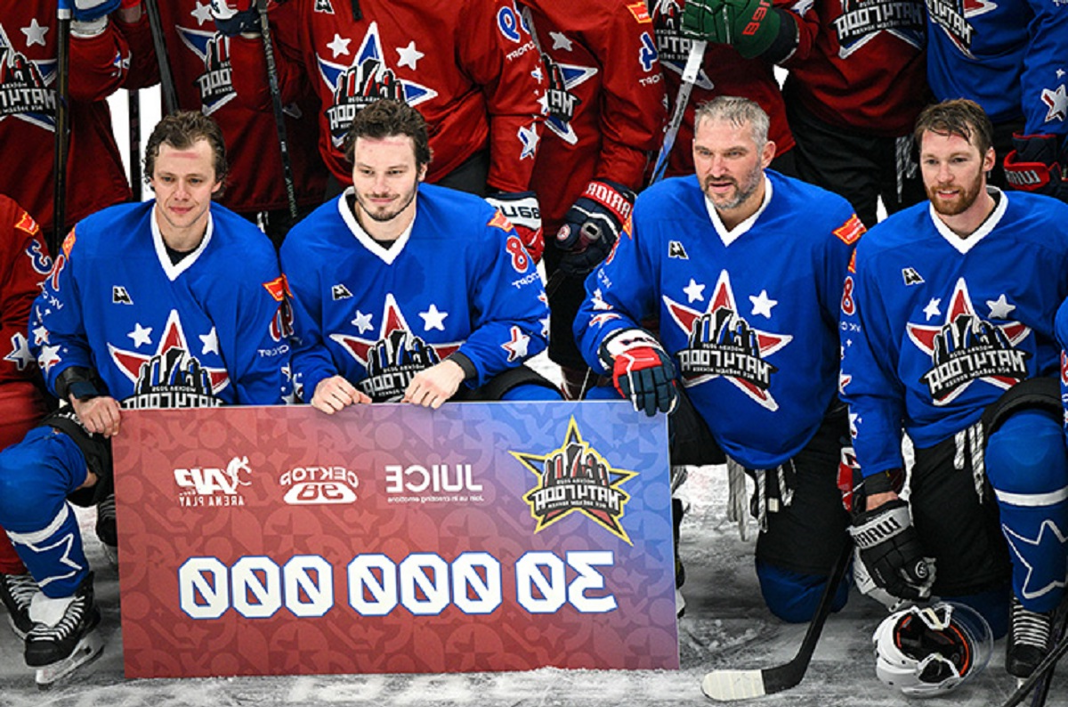 Hokej. NHL kontra KHL! Najgłośniejszy mecz lata w Rosji. 15:3! RAPORT