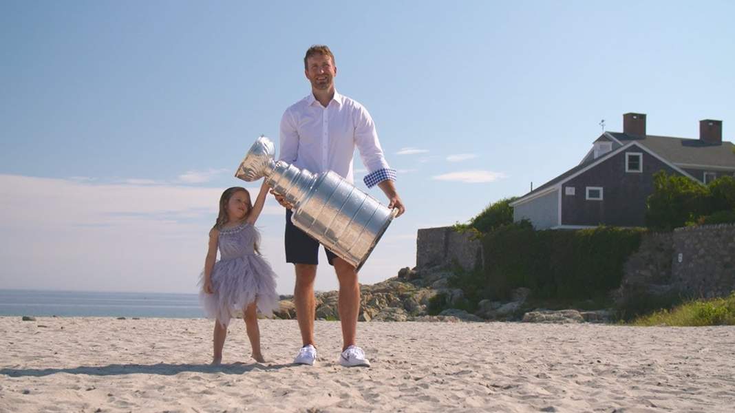 Hokej. Tłumaczenie z NHL. Mama Luccia! Mama Luccia! – Brooks Orpik