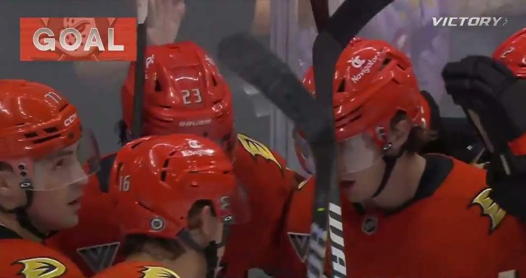 Dwa tygodnie po terminie, ale jest! Przyszły kapitan ekipy NHL na pokładzie