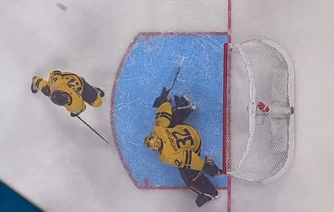 Najlepszy „niewidzialny” bramkarz NHL. Koniec chowania się w cieniu! Hokej