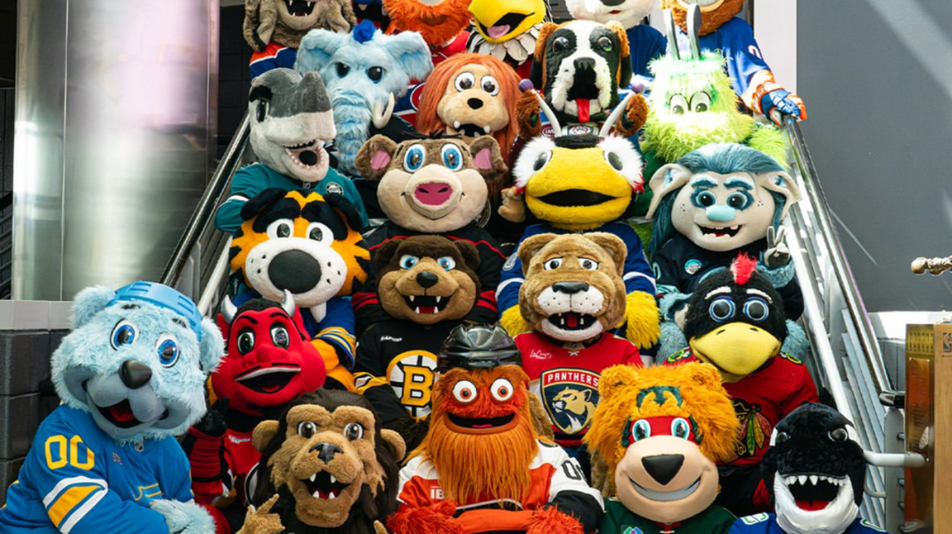 Pluszowe, złośliwe i nieprzewidywalne. Przedstawiamy wszystkie 31 maskotek klubów NHL